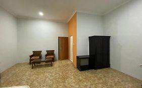 Hotel Magellona Makassar Mitra Reddoorz